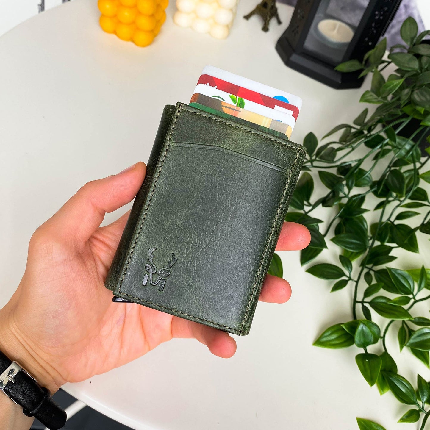 Pescol - Genuine Leather RFID Protection Card Holder/Wallet